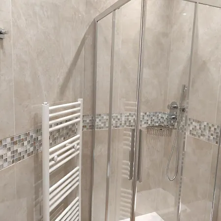 Guest house Triestecenter Rooms & Apartments - Colori Di Trieste