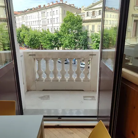 Guest house Triestecenter Rooms & Apartments - Colori Di Trieste *